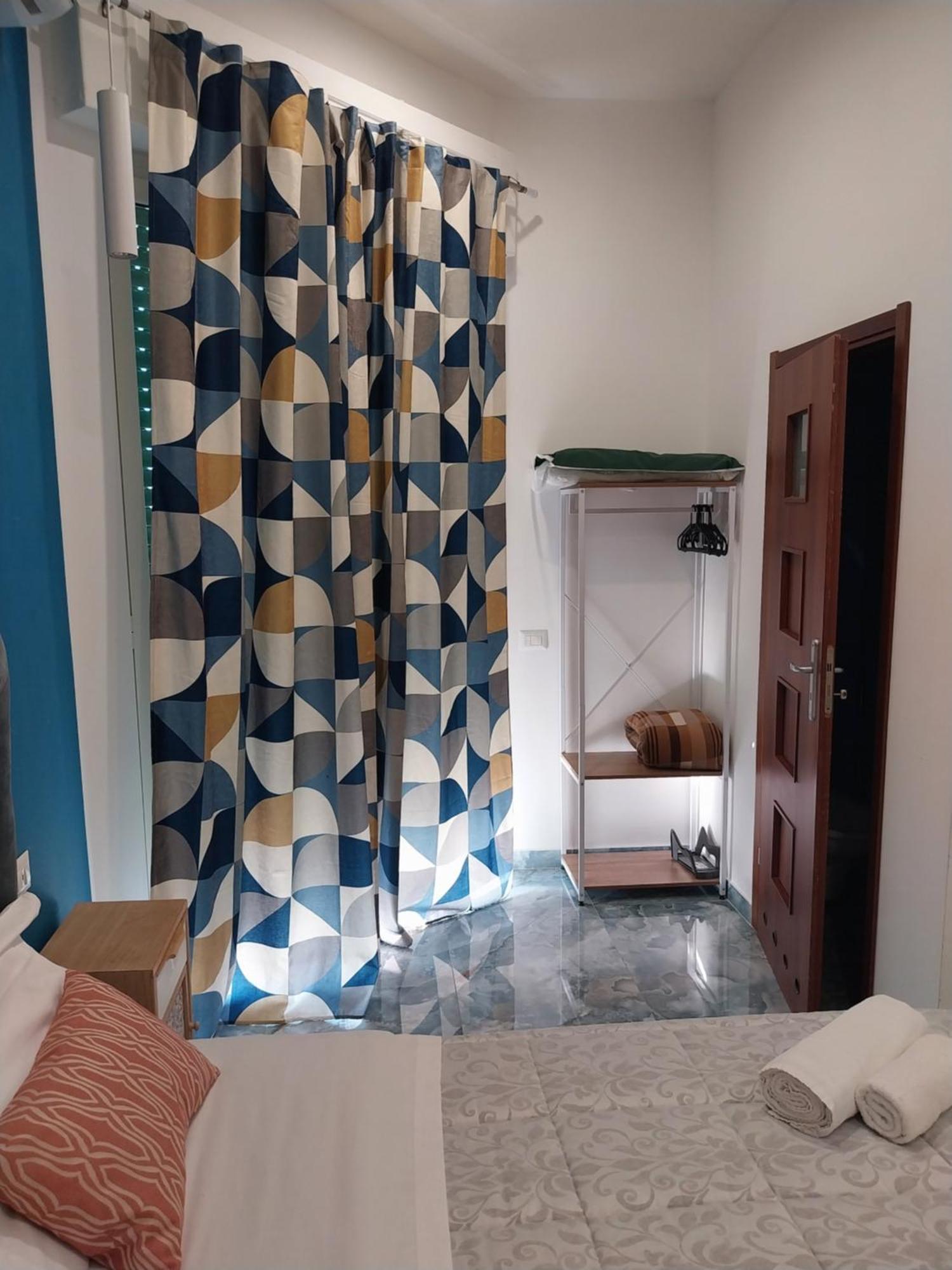 Attico Central Station Napoli Стая снимка